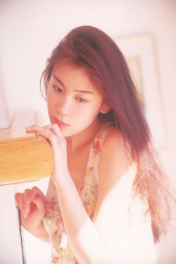 美女被C